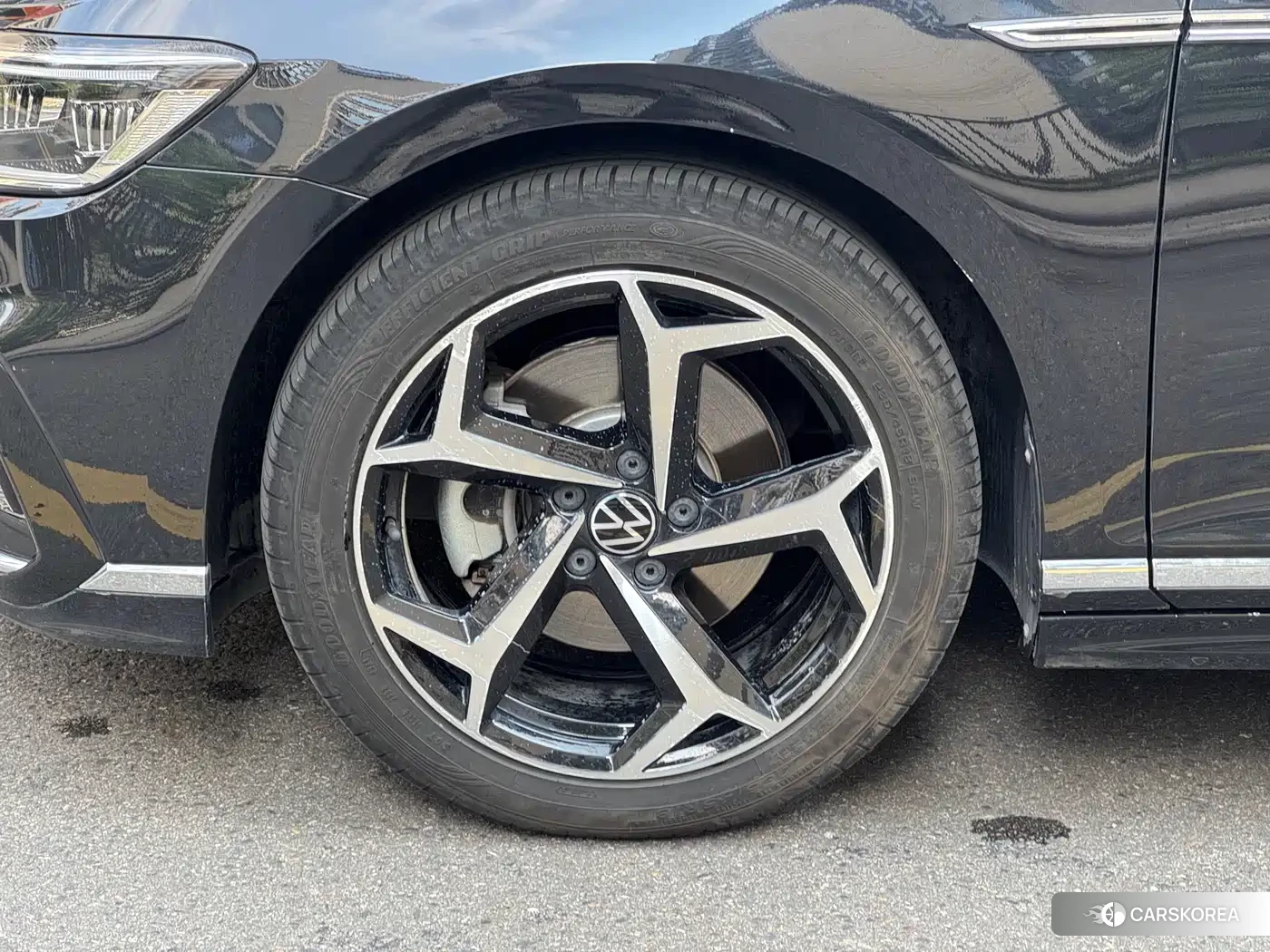 Volkswagen Magotan 2023 Черный из Китая, фото 4