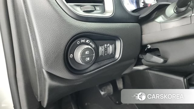 Jeep Renegade 2023 Белый из Кореи, фото 4