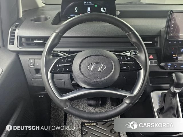 Hyundai Staria 2023 Белый из Кореи, фото 4