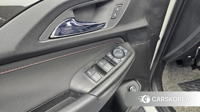 Chevrolet (GM Daewoo) Trailblazer 2022 Белый из Кореи, фото 4