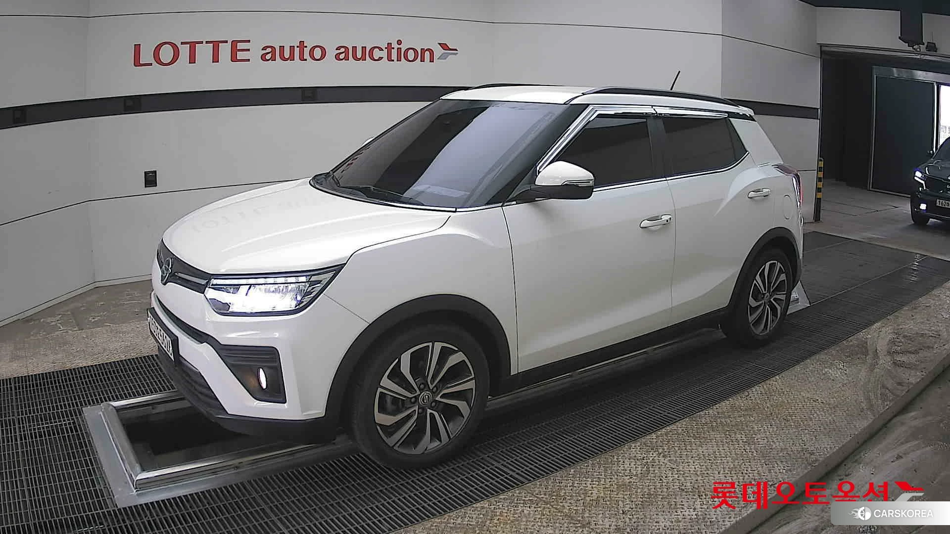 SsangYong Tivoli 2021 Grand White из Кореи, фото 4