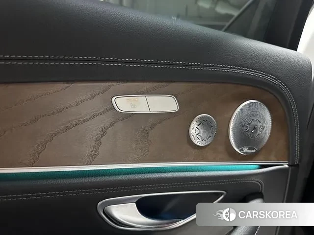 Mercedes-Benz E-Class W213 2018 Белый из Кореи, фото 4