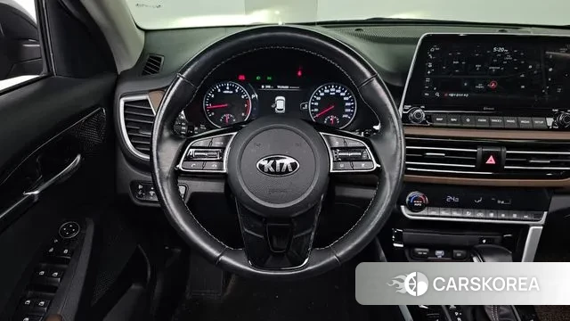 Kia Seltos 2021 Серый из Кореи, фото 4