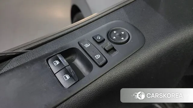 Hyundai Staria 2022 Серебряный из Кореи, фото 4