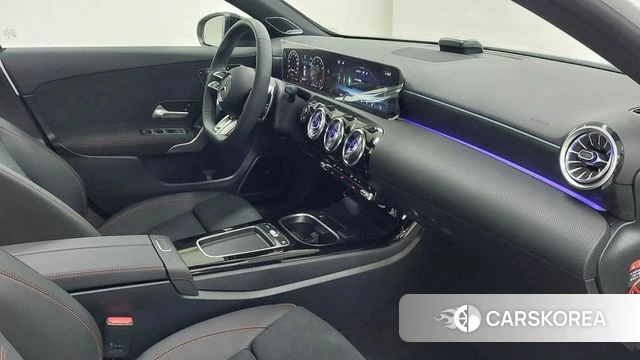 Mercedes-Benz A-Class W177 2025 Белый из Кореи, фото 4