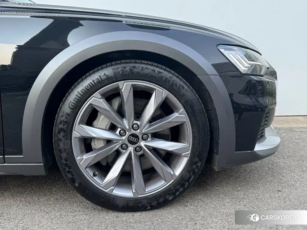 Audi A6 2025 Черный из Китая, фото 5