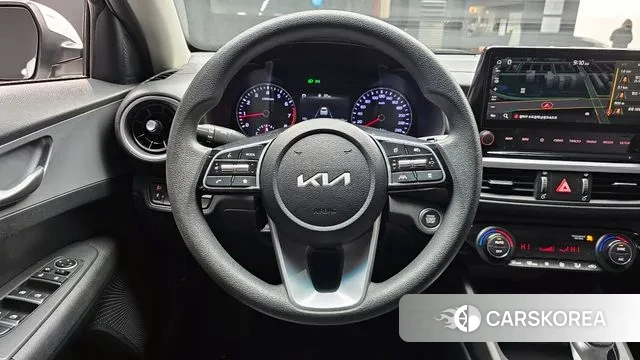 Kia The New K3 2nd generation 2022 Белый из Кореи, фото 4