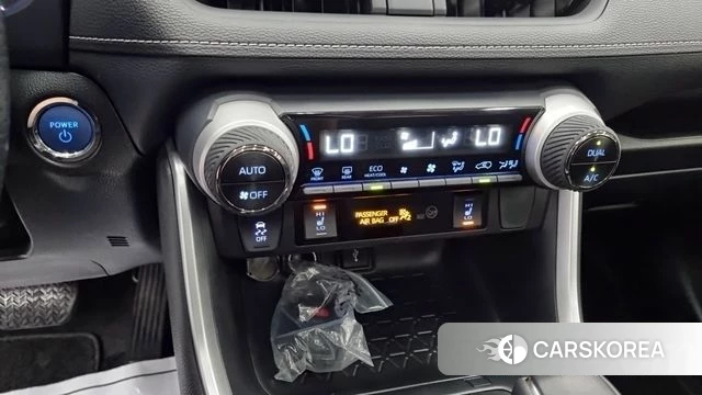 Toyota RAV4 5th Generation 2022 Белый из Кореи, фото 4