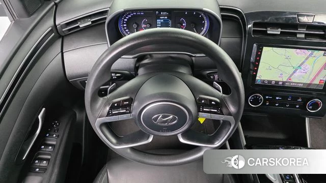 Hyundai Tucson (NX4) 2022 Серебристо-серый из Кореи, фото 4