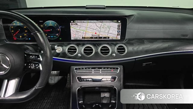 Mercedes-Benz E-Class W213 2022 Белый из Кореи, фото 4