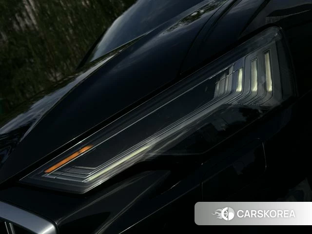 Audi A6 (import) 2021 Черный из Китая, фото 4