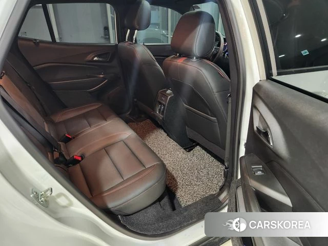 Chevrolet (GM Daewoo) Trax Crossover 2023 Белый из Кореи, фото 4