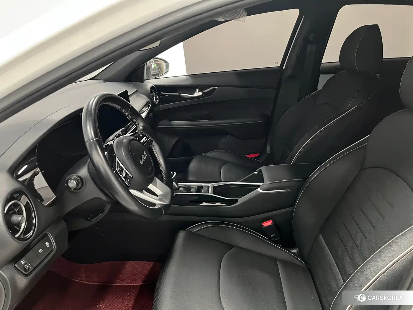 Kia K3 2023 Белый из Китая, фото 4