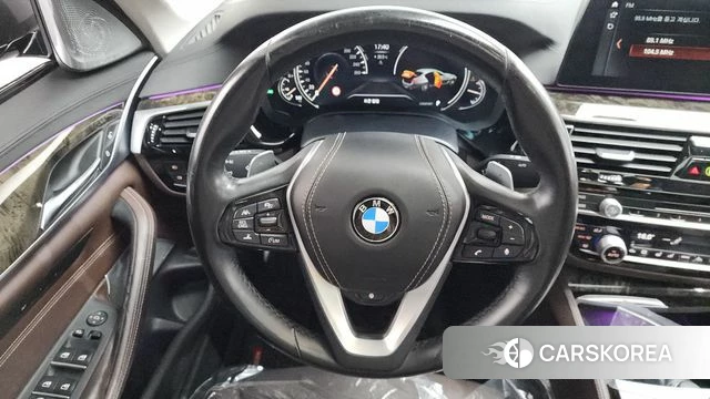 BMW 5 Series (G30) 2018 Серый из Кореи, фото 4