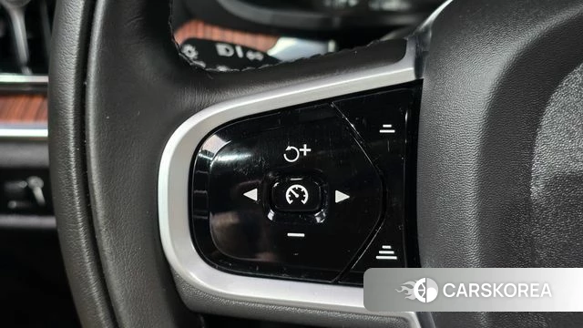 Volvo V60 Cross-Country 2nd Generation 2020 Черный из Кореи, фото 4