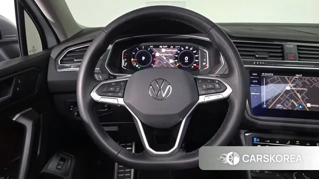 Volkswagen Tiguan Allspace 2024 Белый из Кореи, фото 4