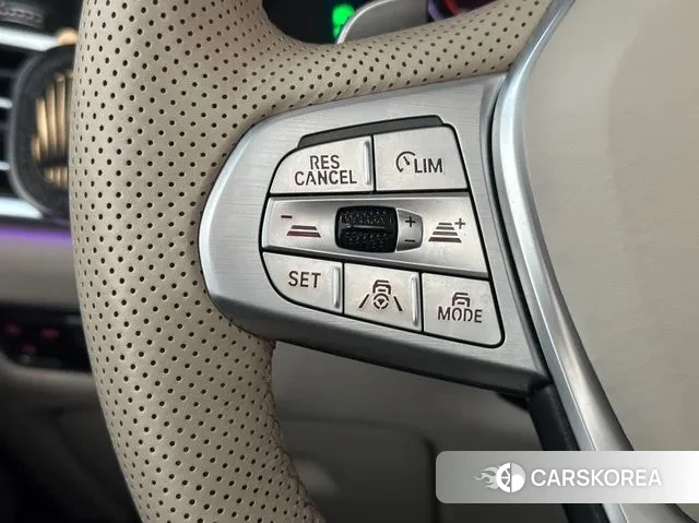 BMW X7 (G07) 2021 Белый из Кореи, фото 4