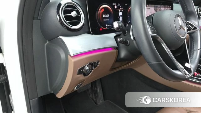 Mercedes-Benz E-Class W213 2021 Белый из Кореи, фото 4