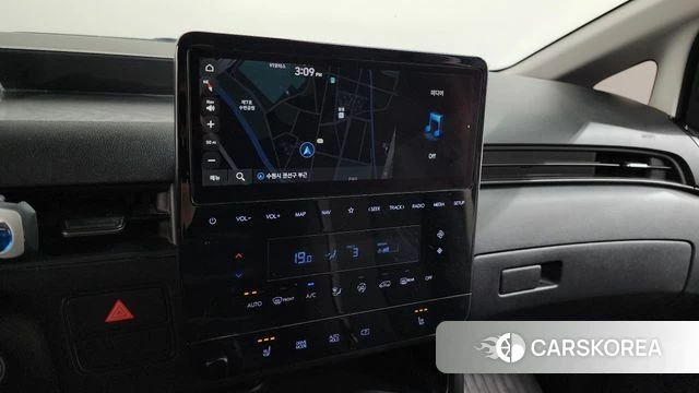 Hyundai Staria 2021 Серебристо-серый из Кореи, фото 4