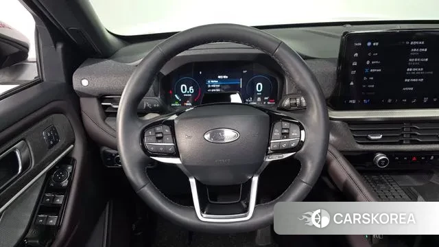 Ford Explorer 6th Generation 2024 Белый из Кореи, фото 4