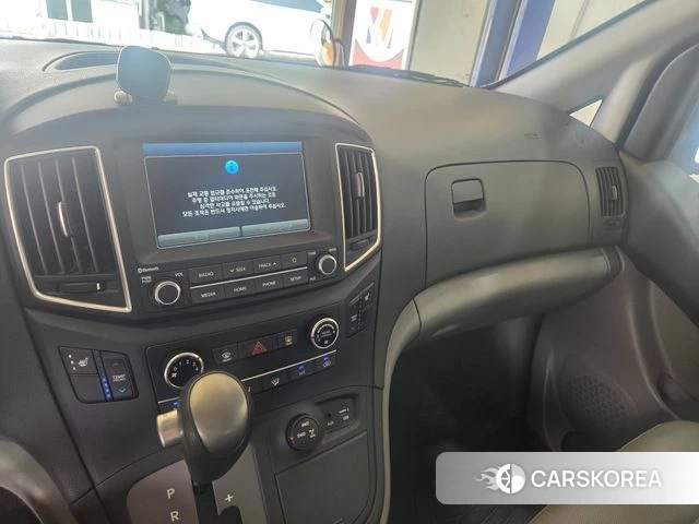 Hyundai The New Grand Starex 2020 Желтый из Кореи, фото 4