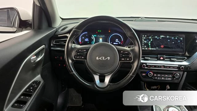 Kia Niro Plus 2022 Белый из Кореи, фото 4