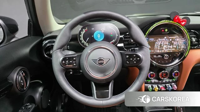 Mini Cooper S 2023 Жемчужный цвет из Кореи, фото 4