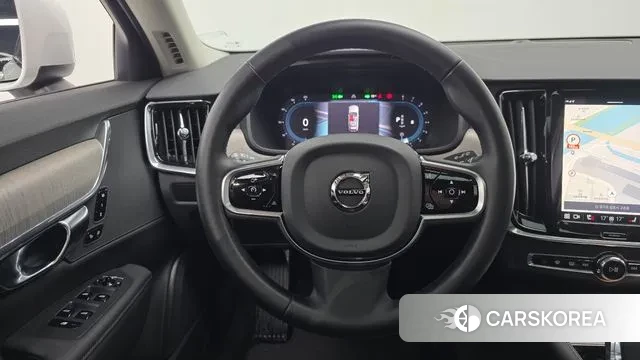 Volvo V90 Cross-Country 2025 Белый из Кореи, фото 4