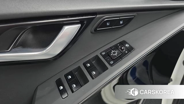 Kia Di Ol Nu Niro 2022 Белый из Кореи, фото 4