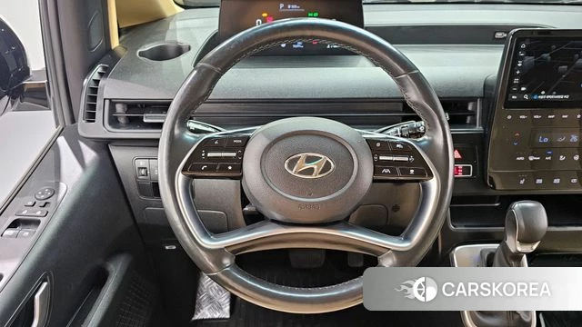 Hyundai Staria 2023 Белый из Кореи, фото 4