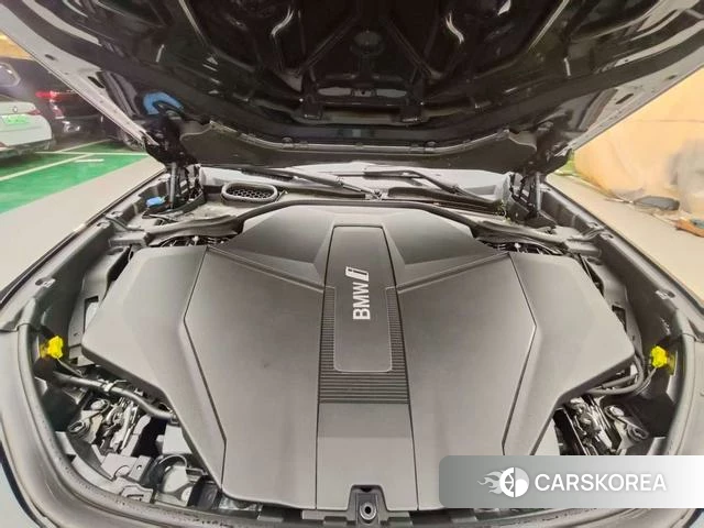 BMW i7 2025 Черный из Китая, фото 4