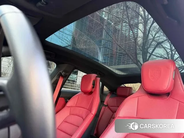 Porsche Taycan 2024 Белый из Кореи, фото 4