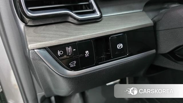 Kia Sportage 5th Generation 2023 Серебристо-серый из Кореи, фото 4