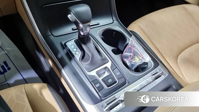 Kia Carnival 4th generation 2022 Серебряный из Кореи, фото 4