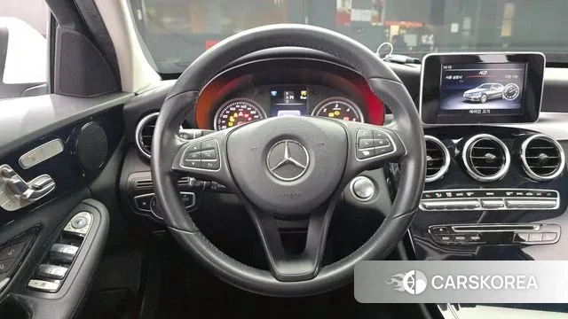 Mercedes-Benz C-Class W205 2018 Белый из Кореи, фото 4