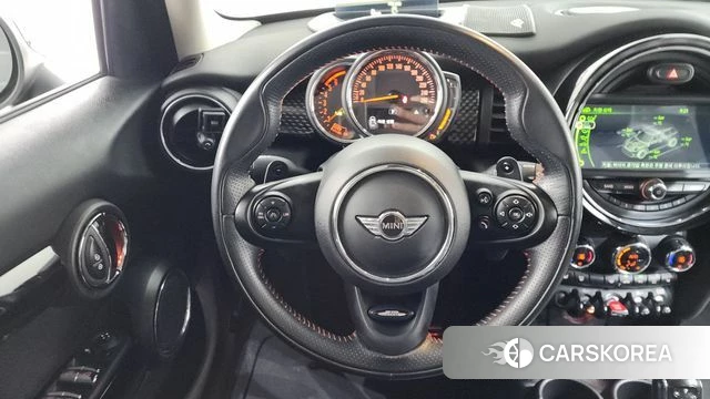 Mini Cooper SD 2018 Жемчужный цвет из Кореи, фото 4