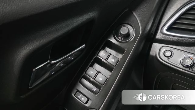 Chevrolet (GM Daewoo) The New Trax 2018 Серый из Кореи, фото 4