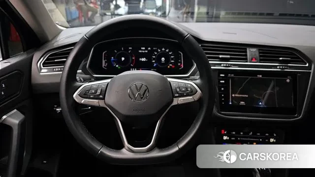Volkswagen Tiguan second Generation 2023 Черный из Кореи, фото 4