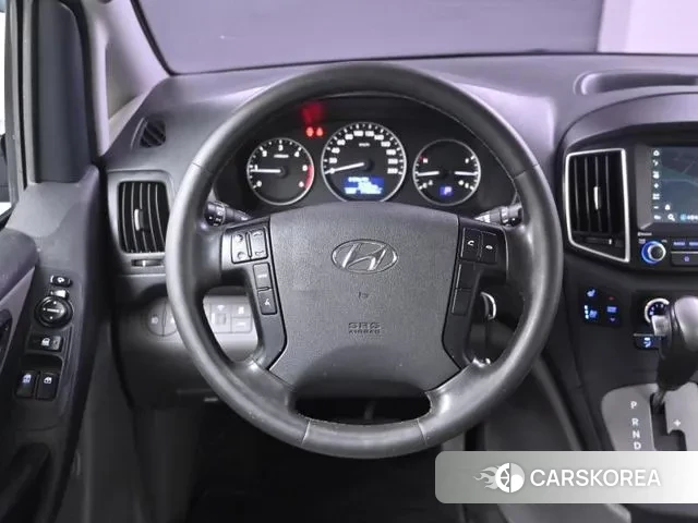 Hyundai The New Grand Starex 2019 Светло-серебряный цвет из Кореи, фото 4