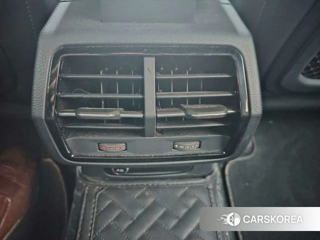 Audi Q3 2024 Темно-серый из Китая, фото 4