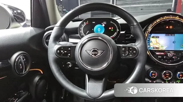 Mini Cooper S 2022 Жемчужный двухцветный из Кореи, фото 4
