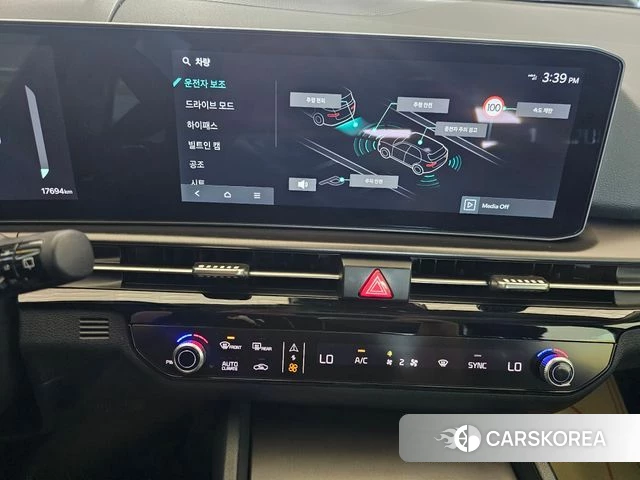 Kia The New Sportage 5th Generation 2025 Цвет галактики из Кореи, фото 4