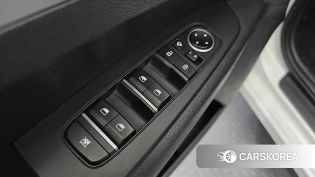 Kia The New K3 2nd generation 2023 Белый из Кореи, фото 4