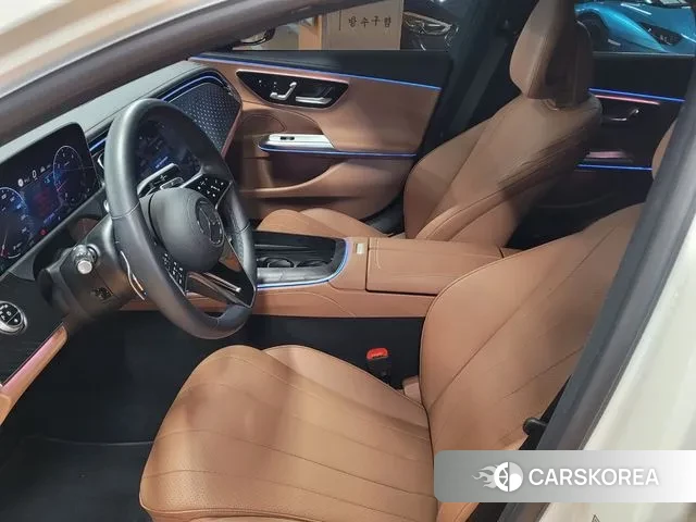 Mercedes-Benz E-Class W214 2024 Белый из Кореи, фото 4