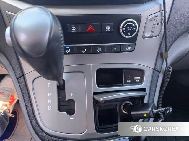 Hyundai The New Grand Starex 2018 Белый из Кореи, фото 4