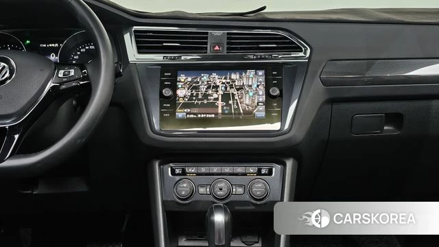 Volkswagen Tiguan second Generation 2020 Белый из Кореи, фото 4