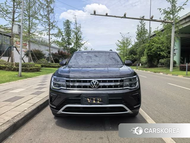 Volkswagen Tourang 2022 Черный из Китая, фото 4