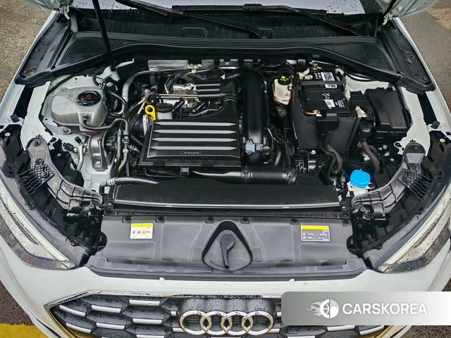 Audi A3 2023 Белый из Китая, фото 4