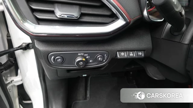 Chevrolet (GM Daewoo) Trailblazer 2022 Белый из Кореи, фото 4