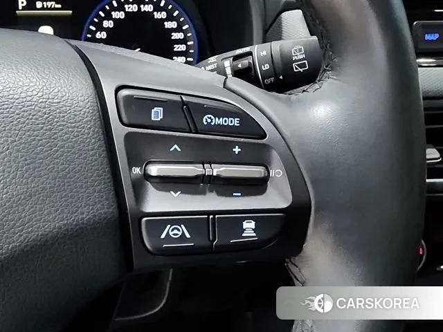 Hyundai The New Kona 2021 Светло-серебряный цвет из Кореи, фото 4